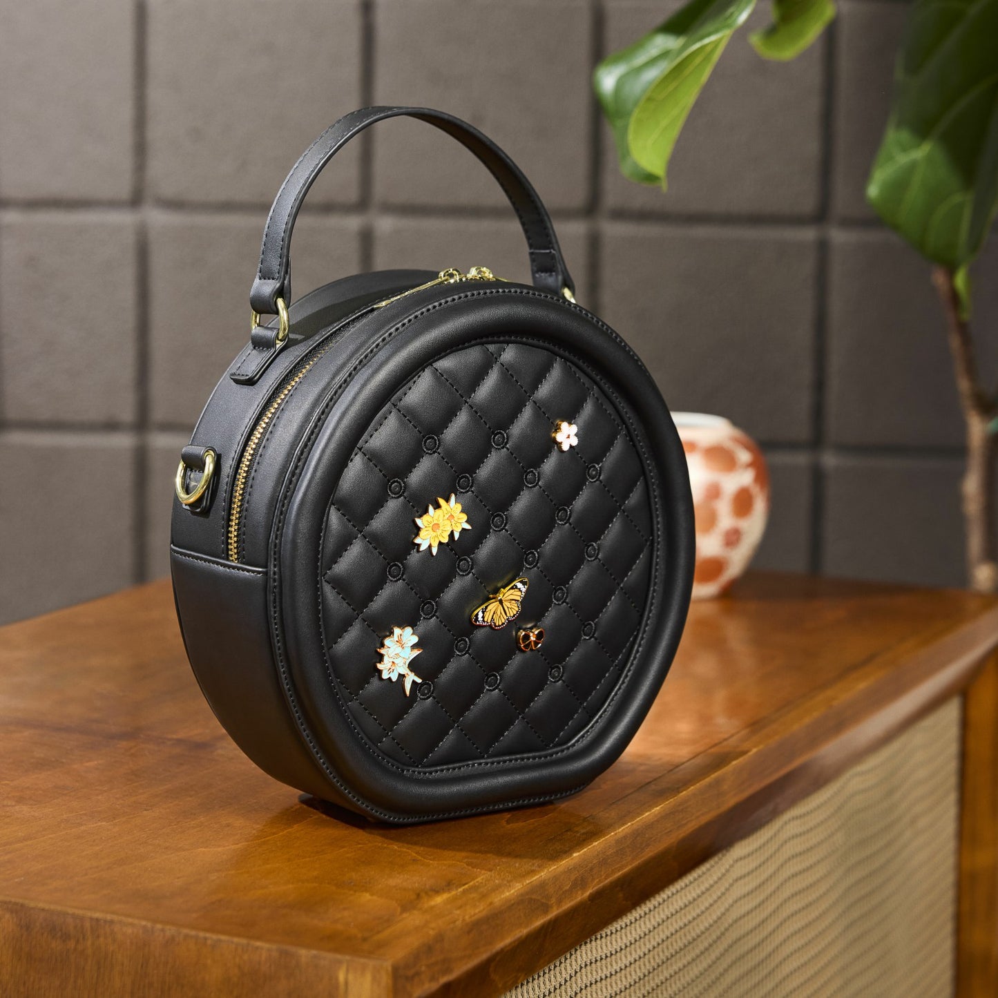 Loungefly Loungefly The Laura Black Crossbody Pin Trader Bag
