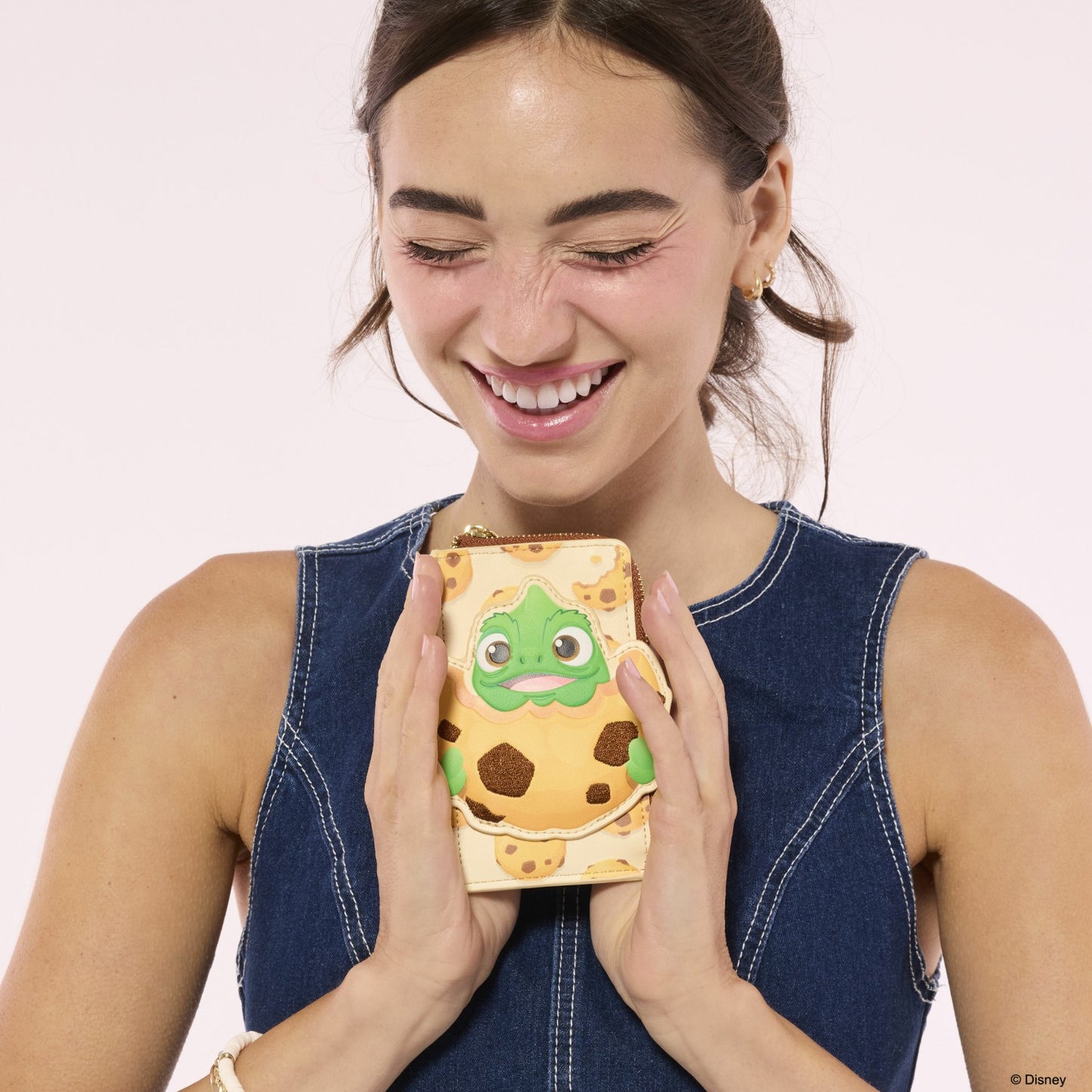 Loungefly Tangled Pascal Cookie Zip Around Card Holder